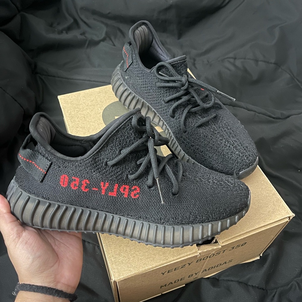 Yeezy Boost 350 V2